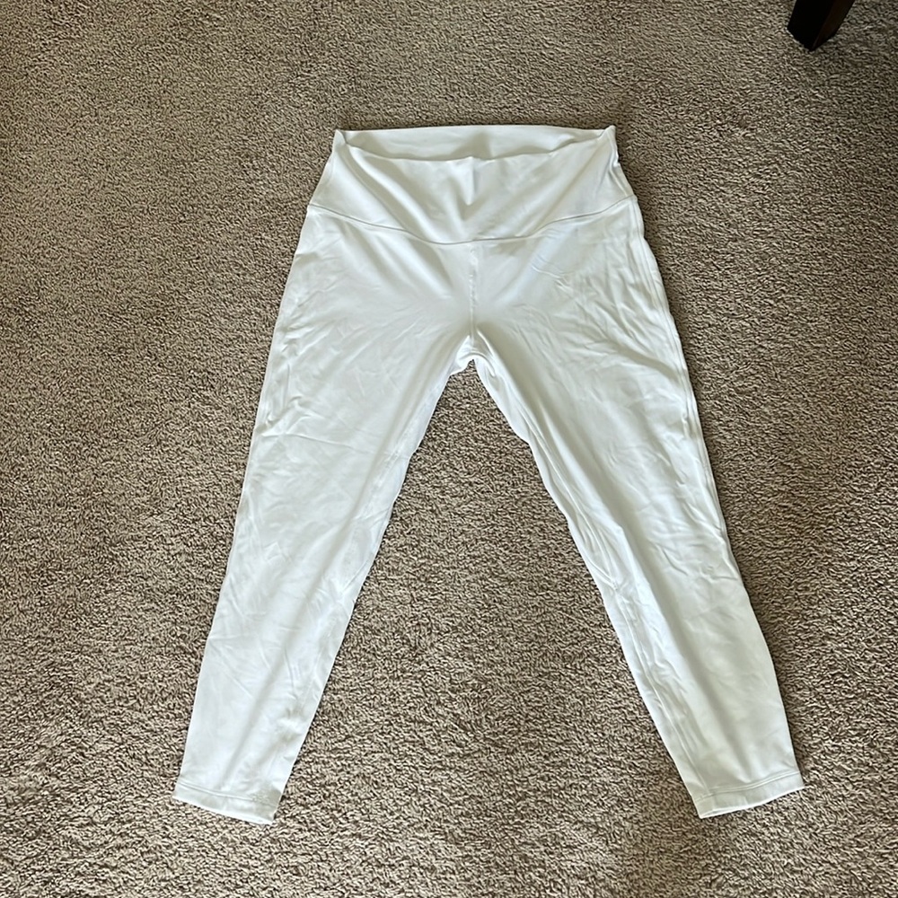 lululemon women’s white leggings
